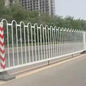 江西交通护栏立柱维修误区​